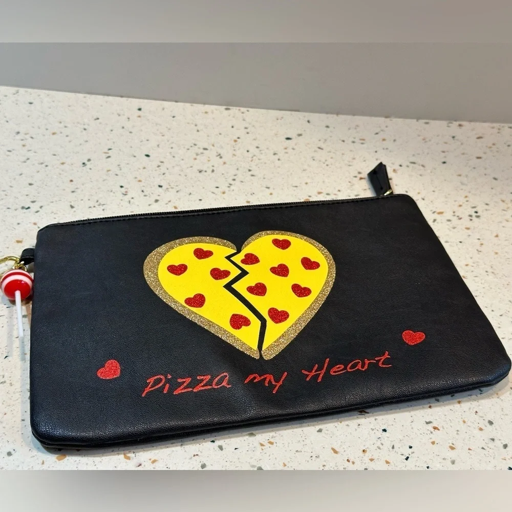 Betsy Johnson‎ Pizza My Heart Wristlet Clutch